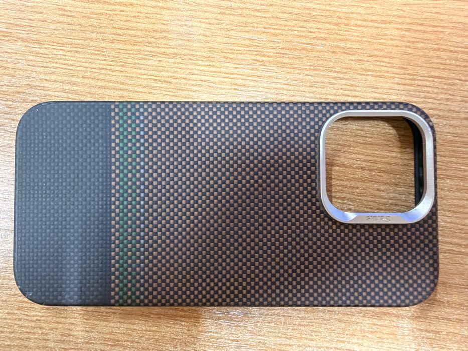 Husa Benks MagSafe Iphone 16 Pro Max Kevlar