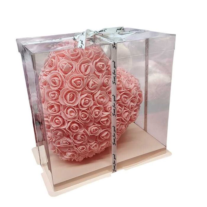 Сърце от рози в подаръчна кутия