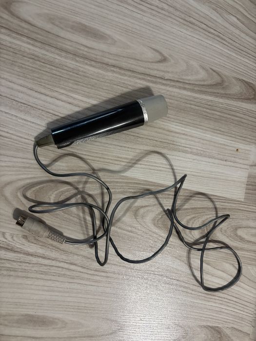 Microfon vechi pentru casetofon, magnetofon