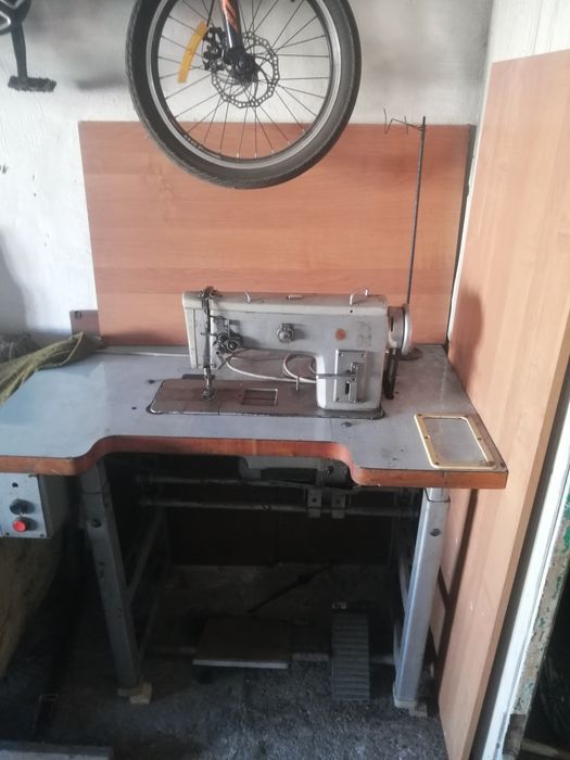 продам швейную машинку