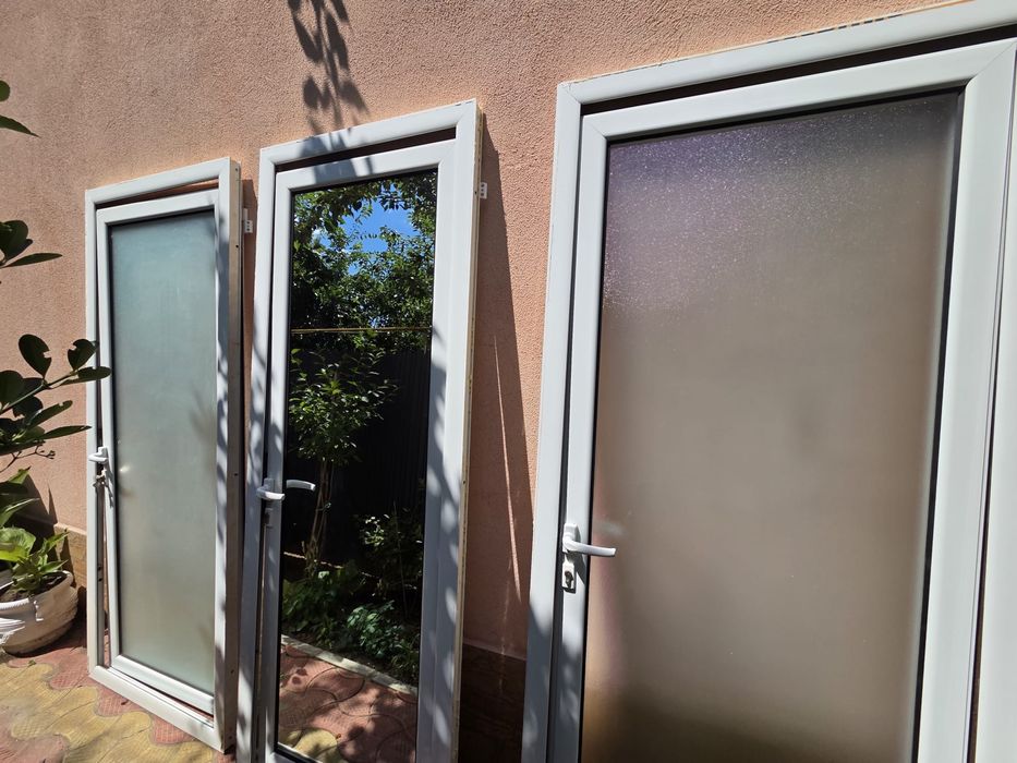 Vând 3 usi termopan cu profil de Aluminiu
