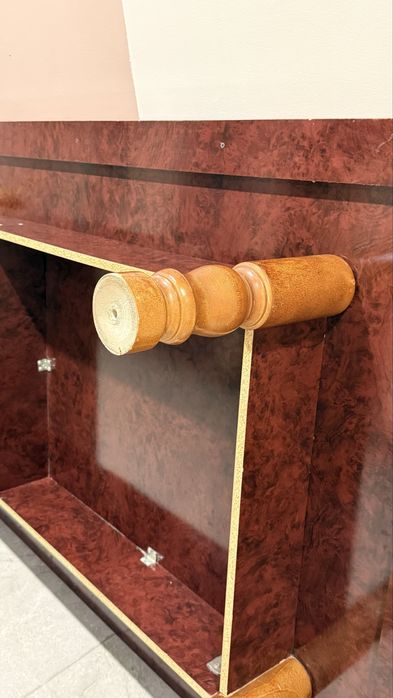 Стол для гостиной