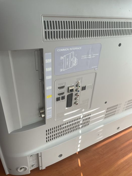 Телевизор Samsung UE40H6410SS Повредена матрица