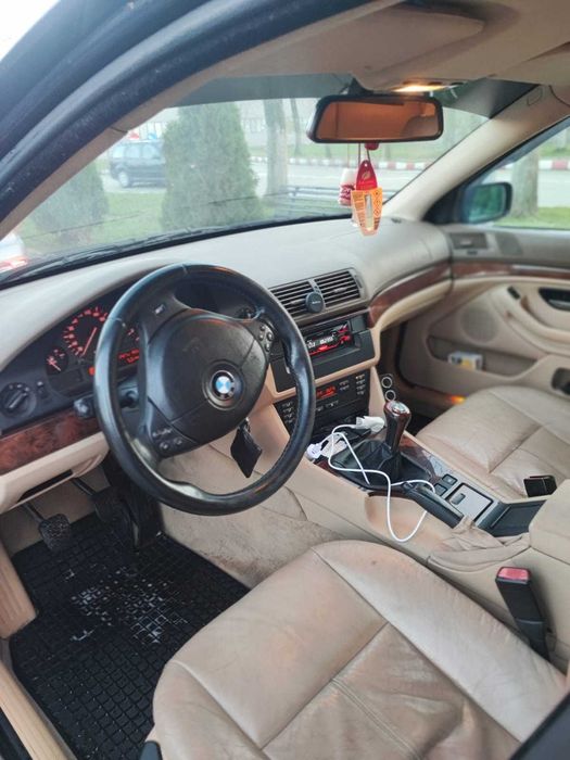 Vand bmw 2.5 in perfectă stare!!