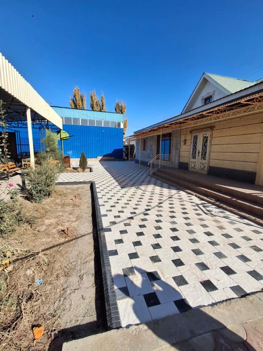 Брусчатка төсейміз, газон