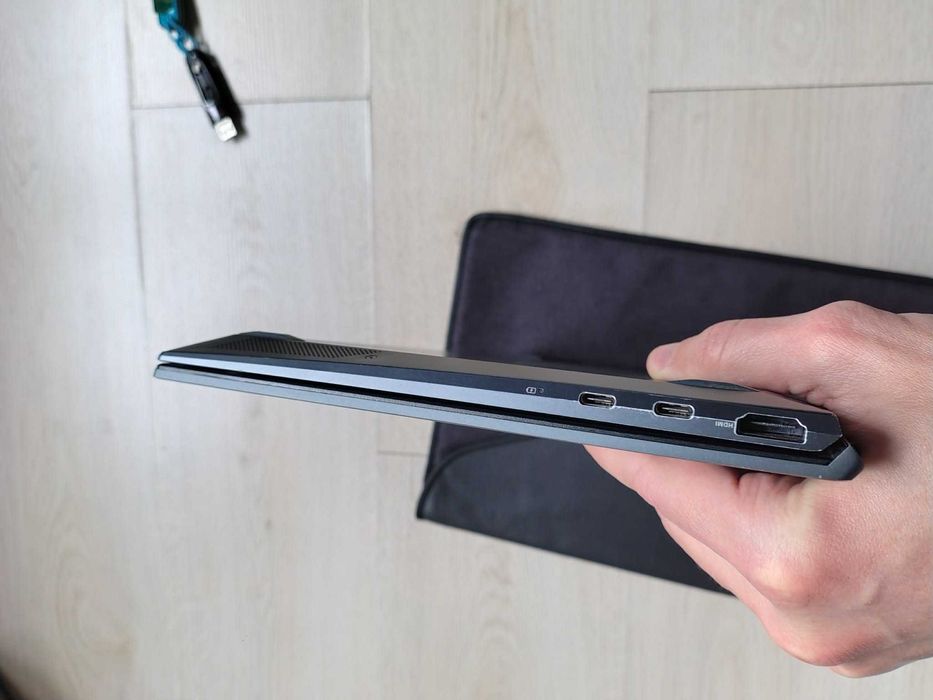 Asus ZenBook 14 Ryzen 7 5800H, 16GB RAM, 1TB SSD, 14" 2.5K, AMD Radeon