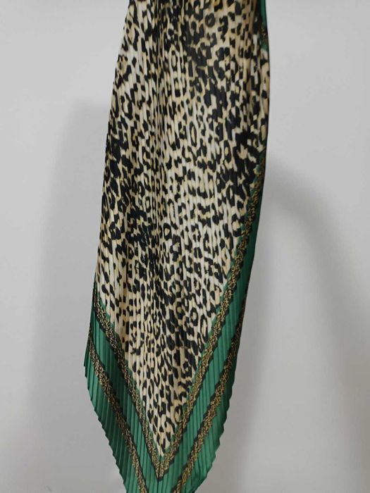 НОВ к-кт тениска М размер и шал BSB, Спиди/лично предаване