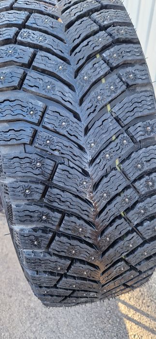 MICHELIN 205/55 R16 с шипами