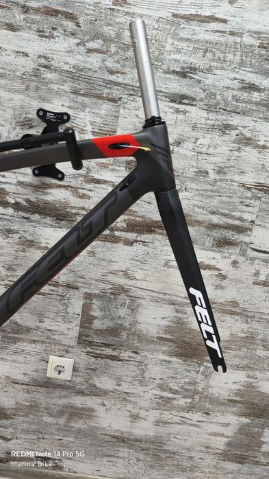 НОВА карбонова шосейна рамка Felt ZW2 Rim | 43 (XXS)