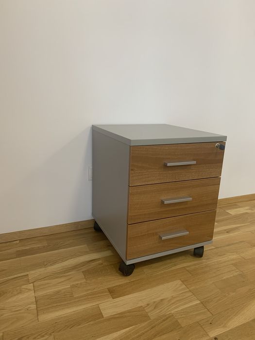 Birou Offix metalic Mobexpert - disponibile 4 bucati