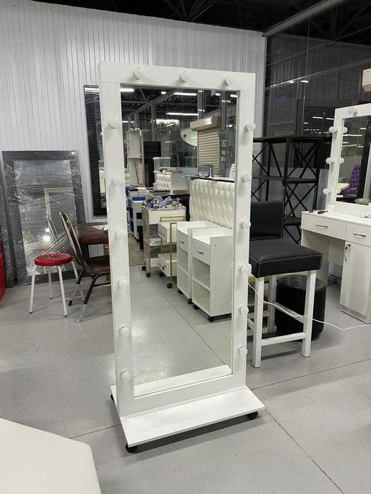 Зеркало парикмахерское