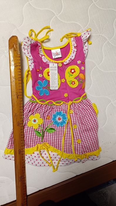 Платья на девочек новые