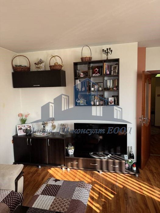 Продава се Мезонет в Шумен, Математическа гимназия - 128 кв.м за 1758 €/кв.м - Снимка #1