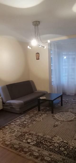 Дава се под наем Двустаен апартамент в София, Младост 2 - 76 кв.м за 585.99 € - Снимка #1