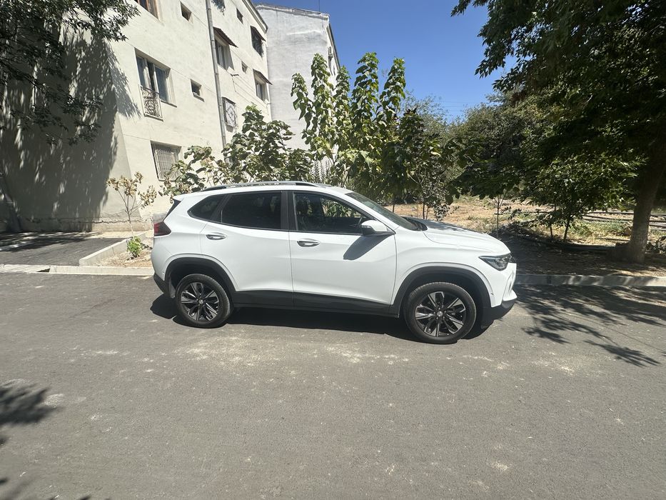 Tracker 2 premier plus 2025