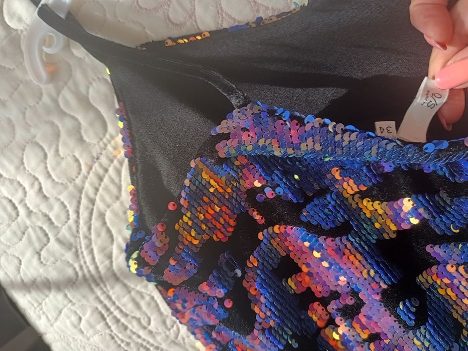 Две официални рокли С размер