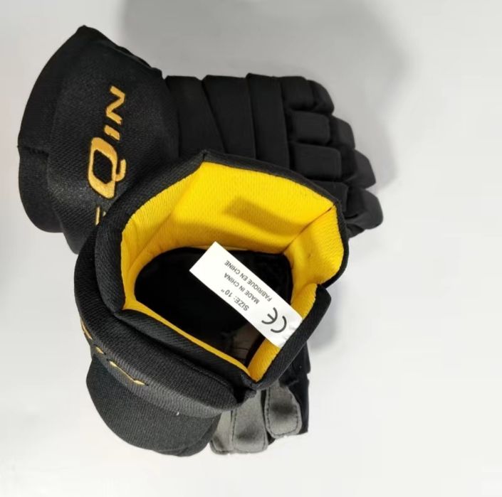 Краги, перчатки хоккейные