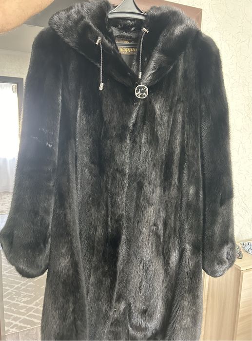 Продам норковую шубу
