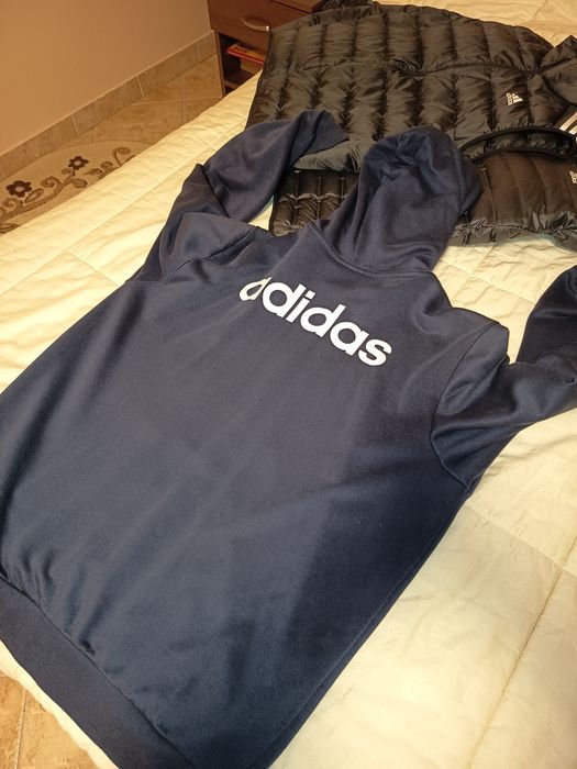 Vand Geaca, 2 veste, 1 hanorac de la Adidas marimea XL