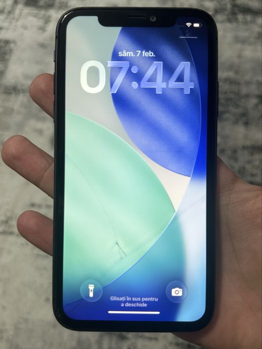 iPhone 11 Black 64GB