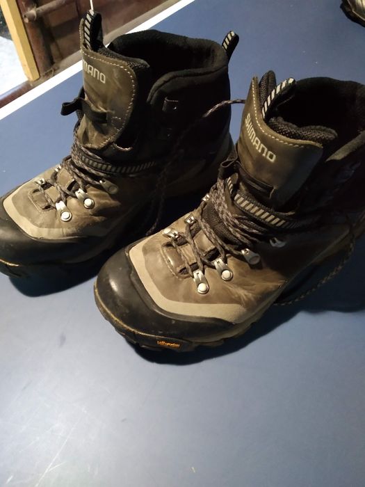 Bocanci shimano si colțari