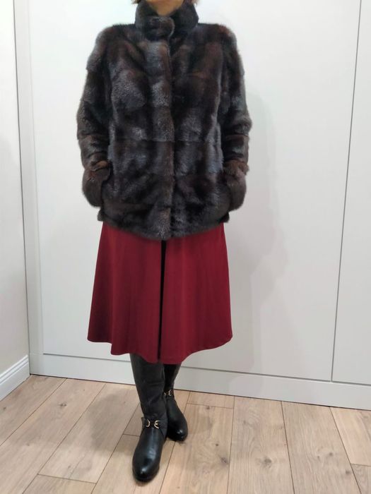 Продам норковую шубу