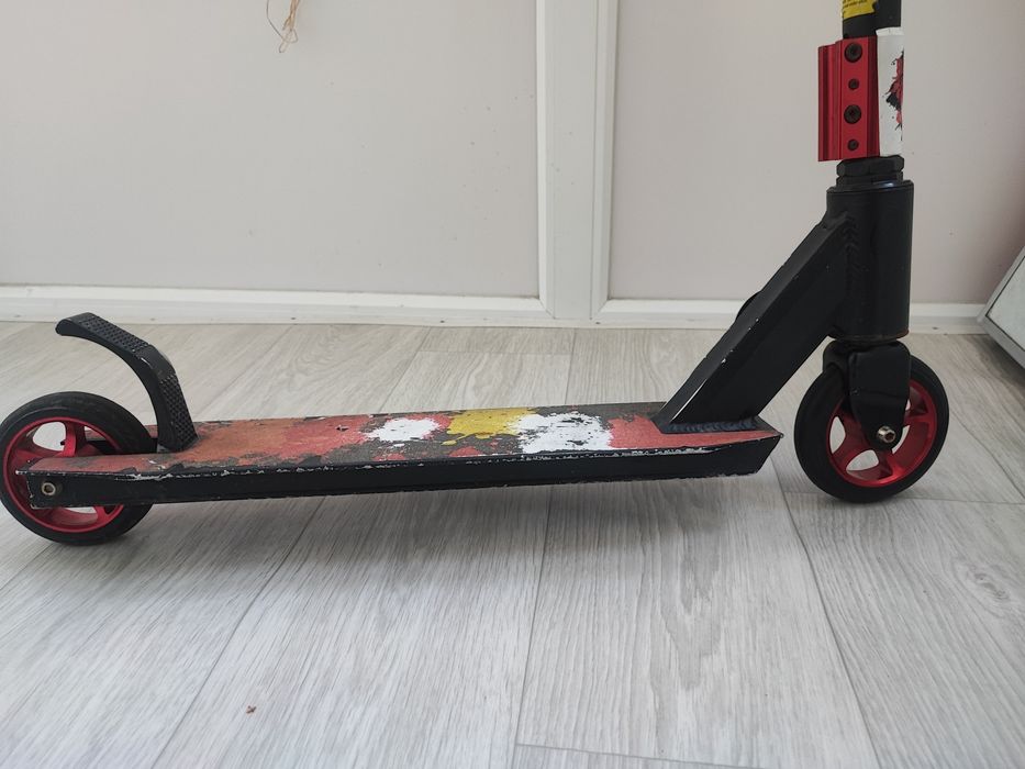 Продам самокат детский