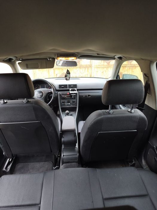 AUDI A4 Avant 2004 — imagine 4