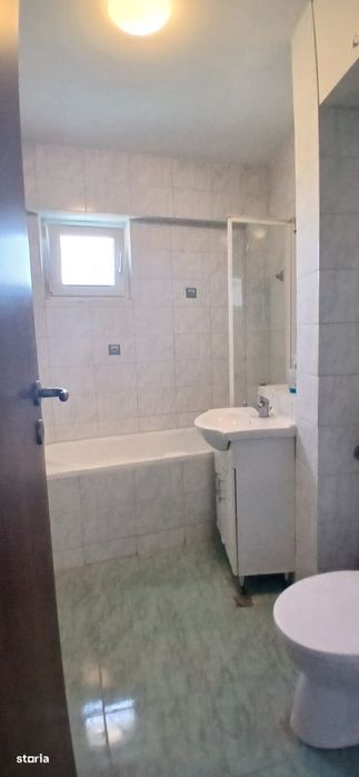 Metrou Academia Militara, 2 camere decomandat, zona Panduri - Marriot