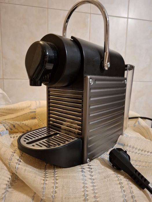 Aparat de cafea Nespresso capsule