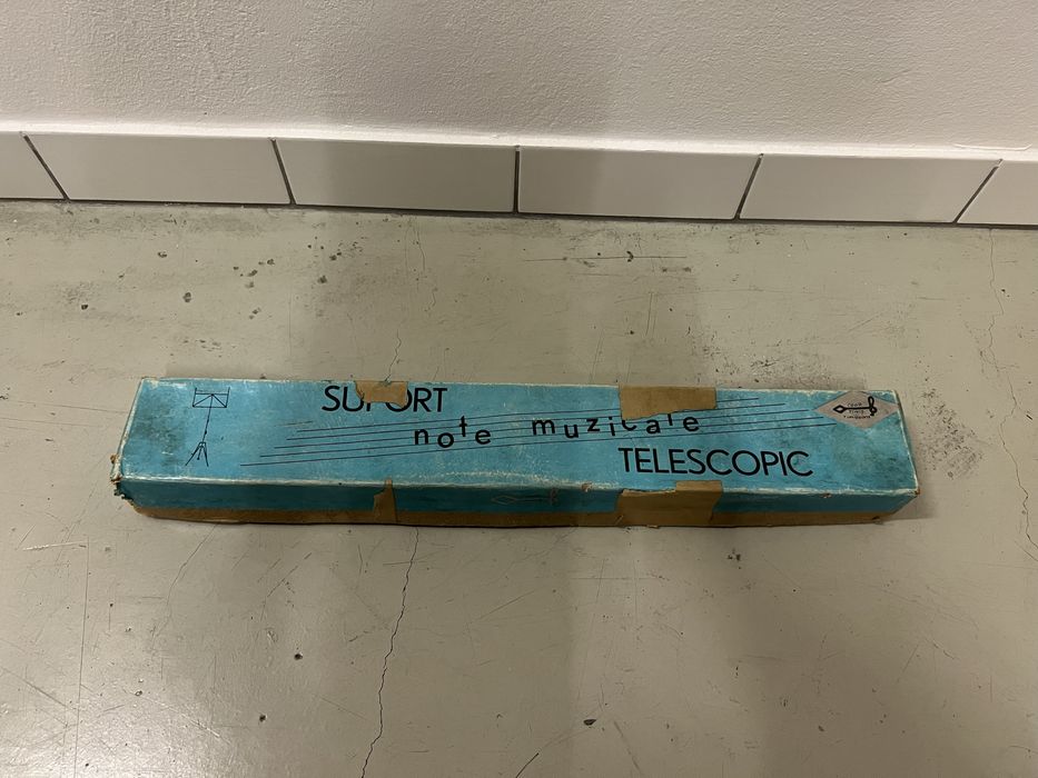 Suport note muzicale , partituri, coop timis ,de colectie