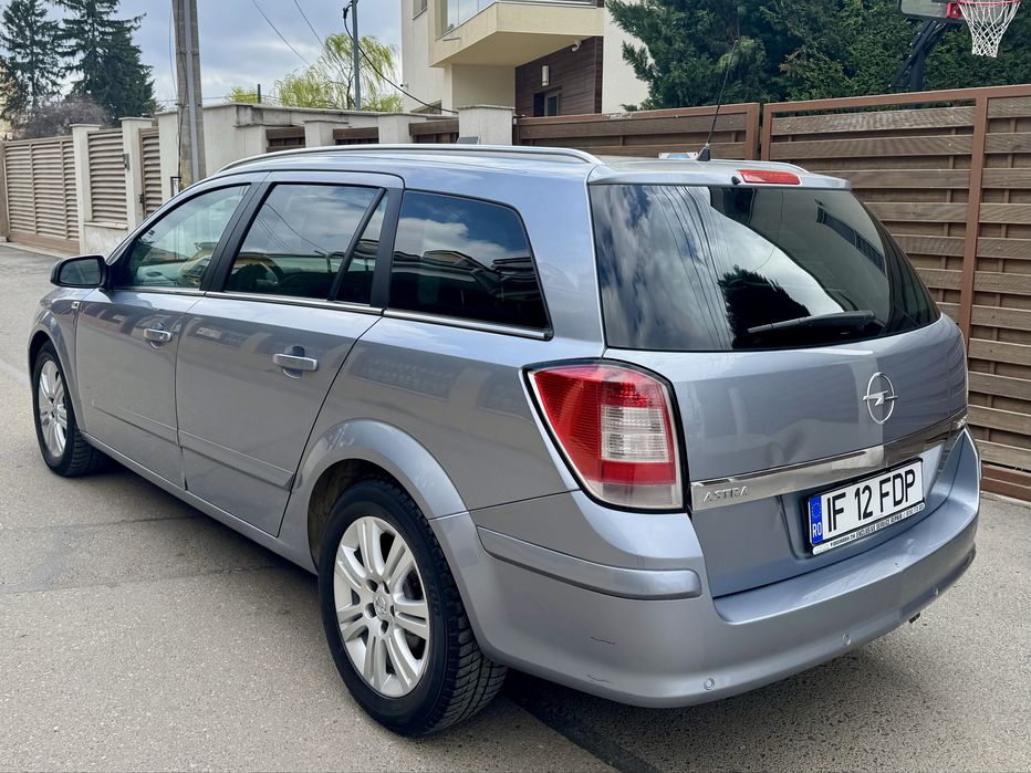 Opel Astra H 2008 1.7 CDTI 6 viteze model Cosmo Full