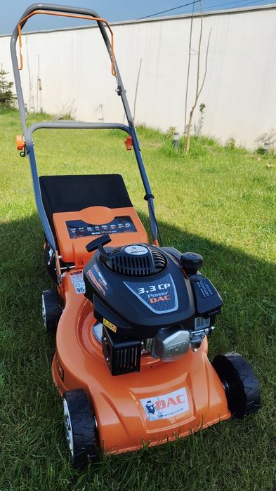 Inchirieri masini tuns gazon /închiriez scule grădină