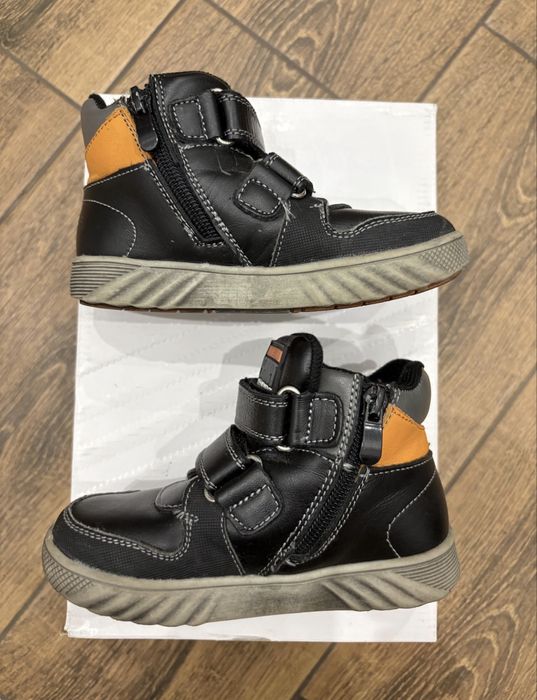 2 обуви за 5000 тг.