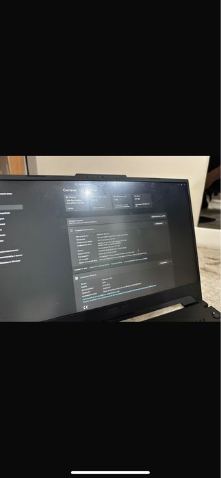 Ноутбук Asus 1лет