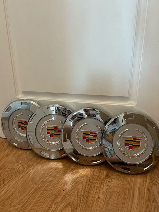 Калпаки R22 на Cadillac Escalade 3