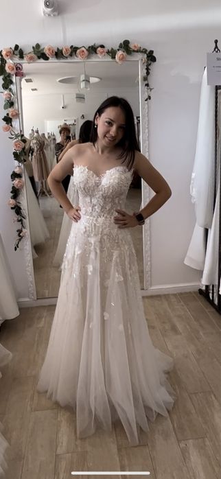 Rochie mireasa cu trena detasabila