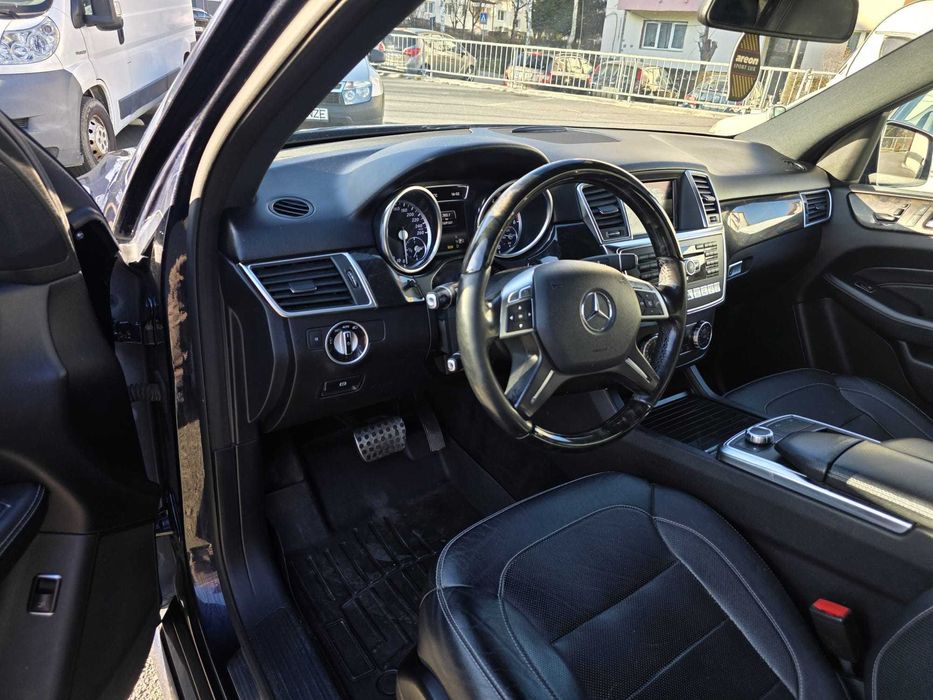 Mercedes-Benz ML 350d 2014 4MATIC AMG Line BlueEFFICIENCY 169161Km