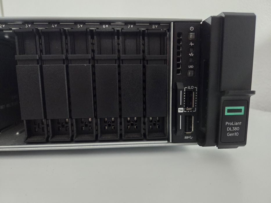Server HP ProLiant DL380 Gen10 CTO – 8x SFF | 2x 800W PSU