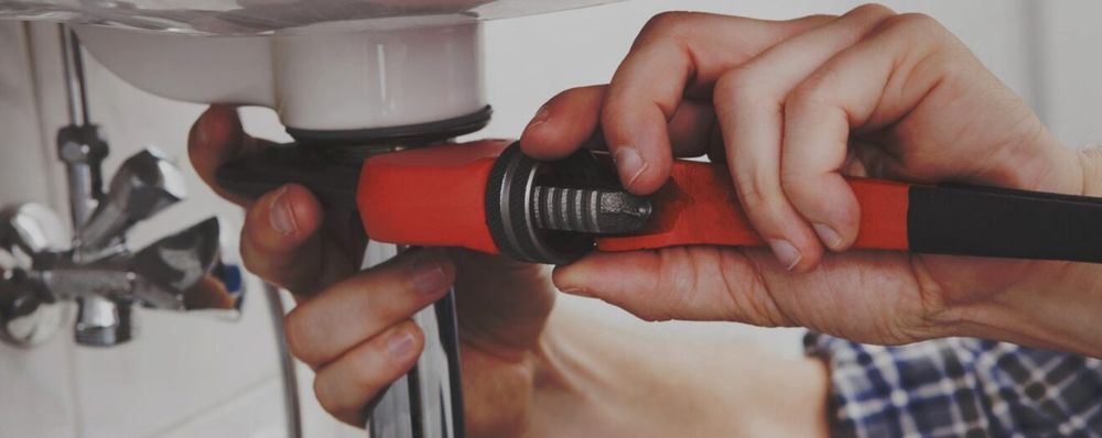 Instalator sanitar  cu experiență - intervenții rapide NON-STOP 24/7