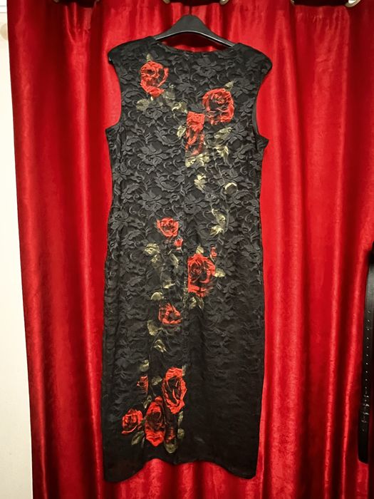 Rochie deosebita dantela