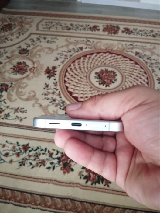 Srocna sotiladi Samsung s25 fe 8/256