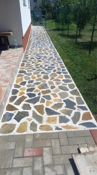 Vând Piatră Naturală de Munte