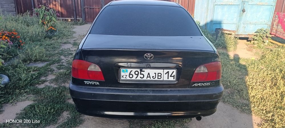 Тойота авенсис 1998