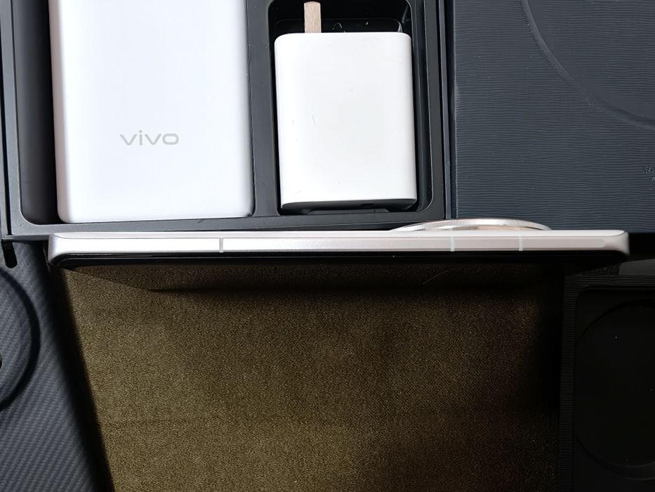 Vivo X100 Ultra 16/1Tb + Photography Kit