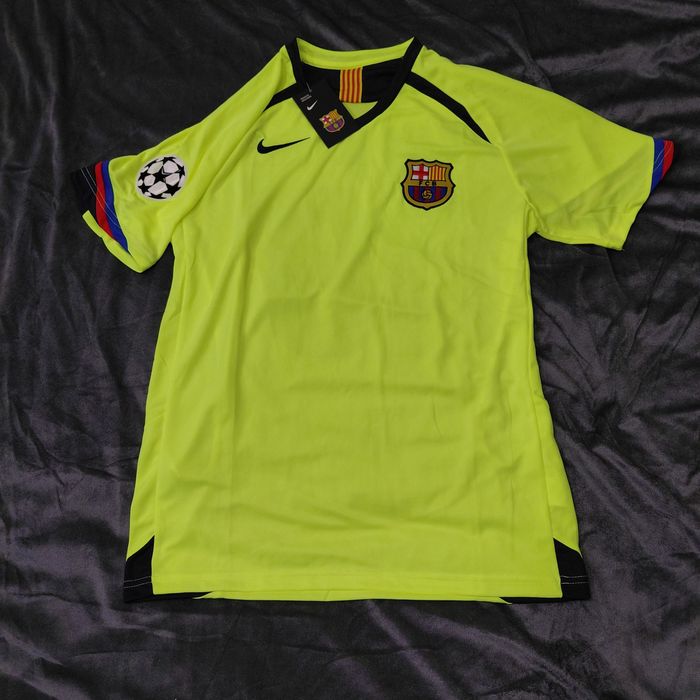 NIKE Ретро футболна тениска/фланелка на Barcelona НОВА