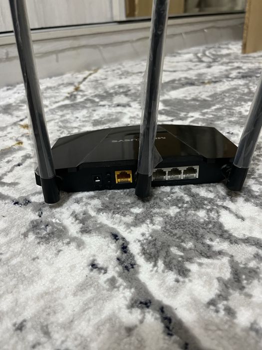 WIFI ROUTER MERCUSYS MW330 новый срочно продаем