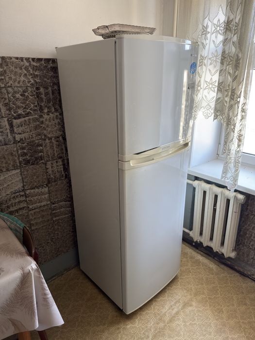 Продам холодильник Samsung