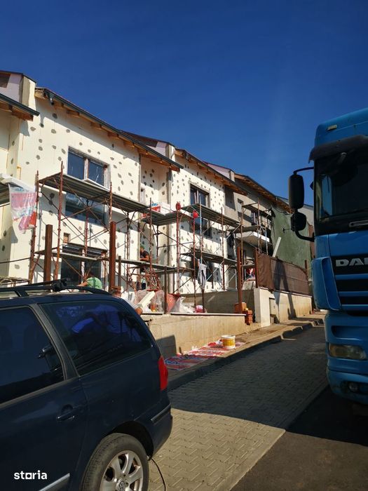 Apartament de 4 camere in vila cu gradina si 1 loc de parcare