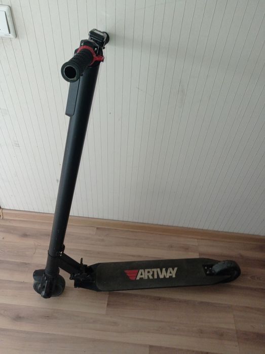 Продам электросамокат ARTWAY 50000